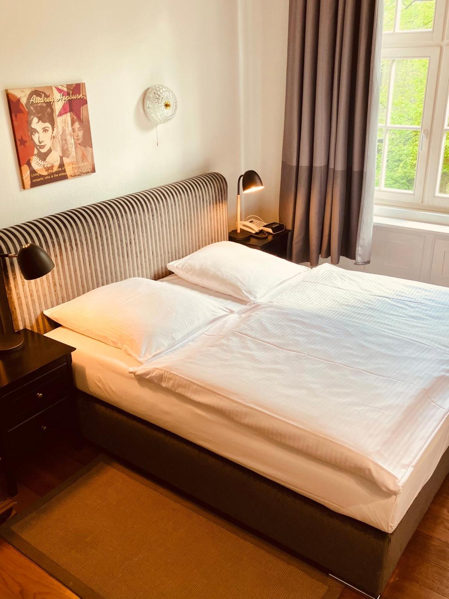 Hotel Amsterdam Hamburg Bagian luar foto